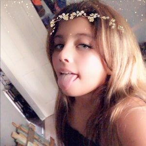 Meet your Posher, Tia